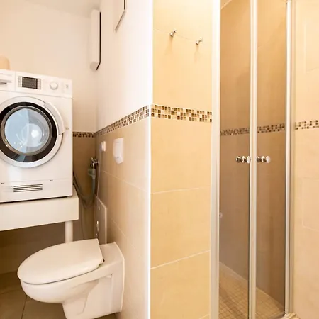Apartment Duenendomizil App 04 *