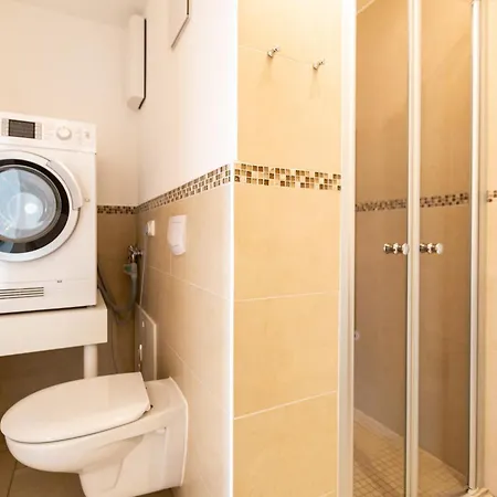 דירה Duenendomizil App 04 *